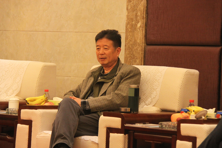 洛陽吉利區區長和其他領導同志來集團指導工作